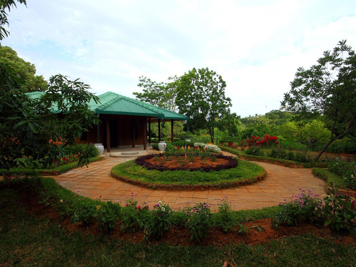 Hotel Grand & Gangula à Dambulla Extérieur photo