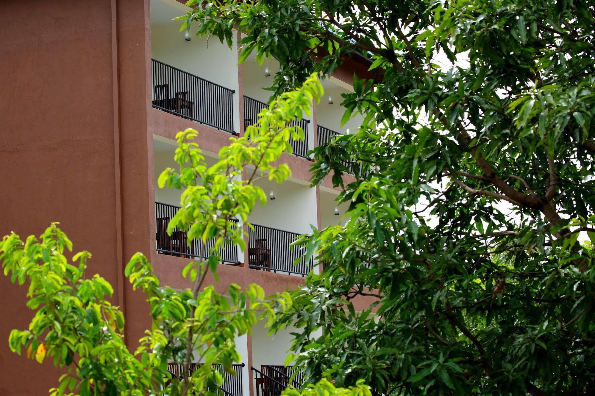 Hotel Grand & Gangula à Dambulla Extérieur photo